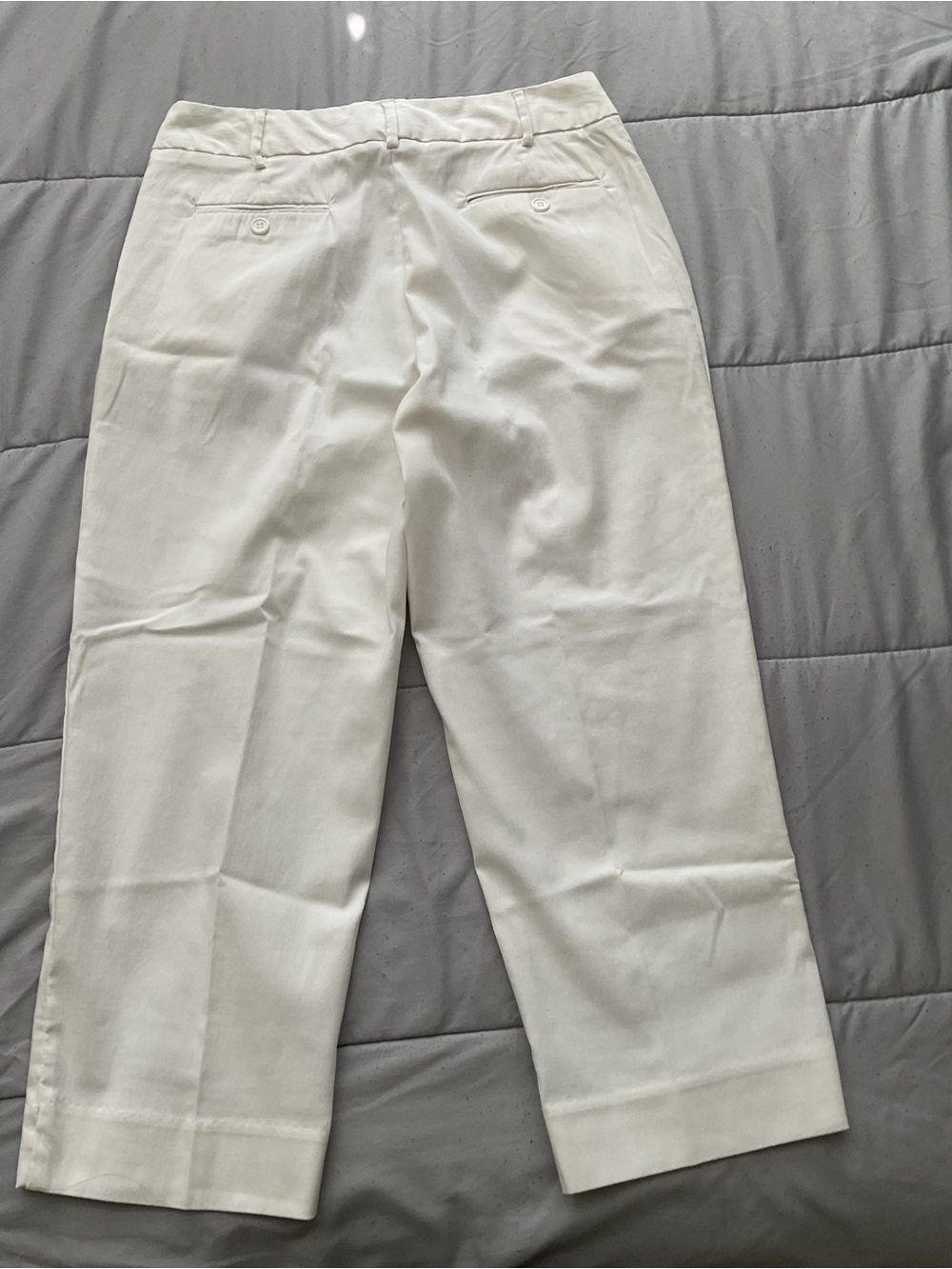 Dressbarn women’s Cream Chino Pants - Picture 4 of 6
